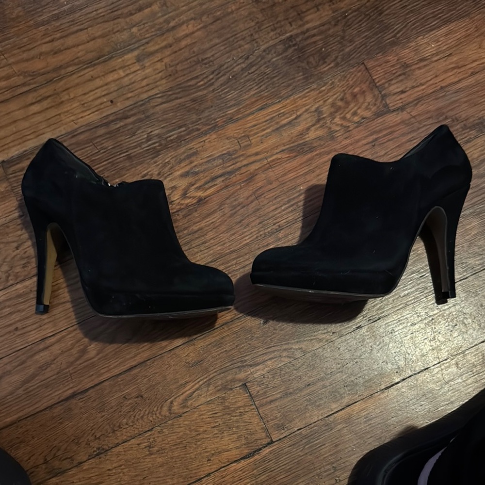Vince Camuto Black Heeled Boots